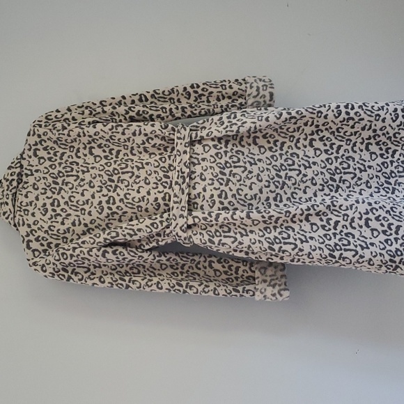 Victoria's Secret Robe - Picture 4 of 12